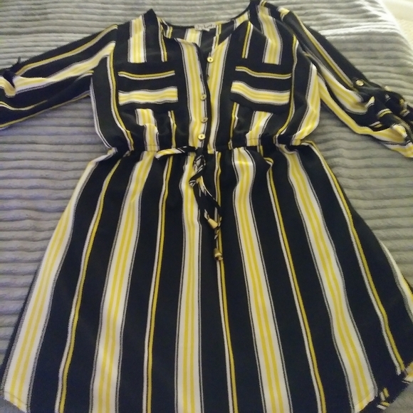 Cute dresss - Picture 4 of 4